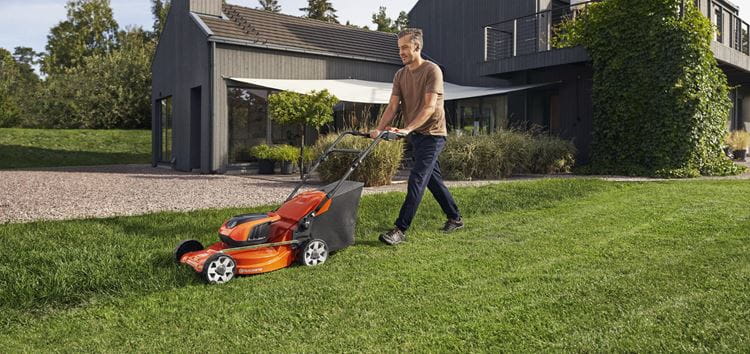 HUSQVARNA LC 142i -csak gép - Image 4